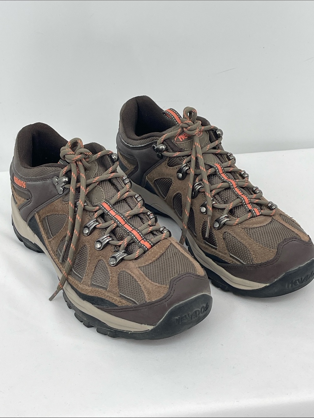 NEVADOS WOMENS Brown Hiking Sneakers with Orange Accents SIZE 9